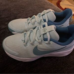 Nike Star White and Light Blue Running Shoes